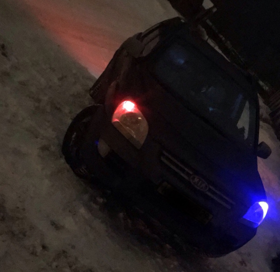 Стробоскопы в головной свет — KIA Sportage (2G), 2 л, 2007 года ...