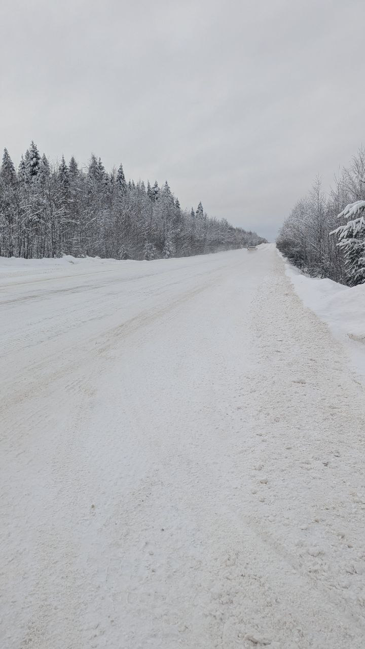 Такая дорога. Асфальта не видно. — Lada XRAY Cross