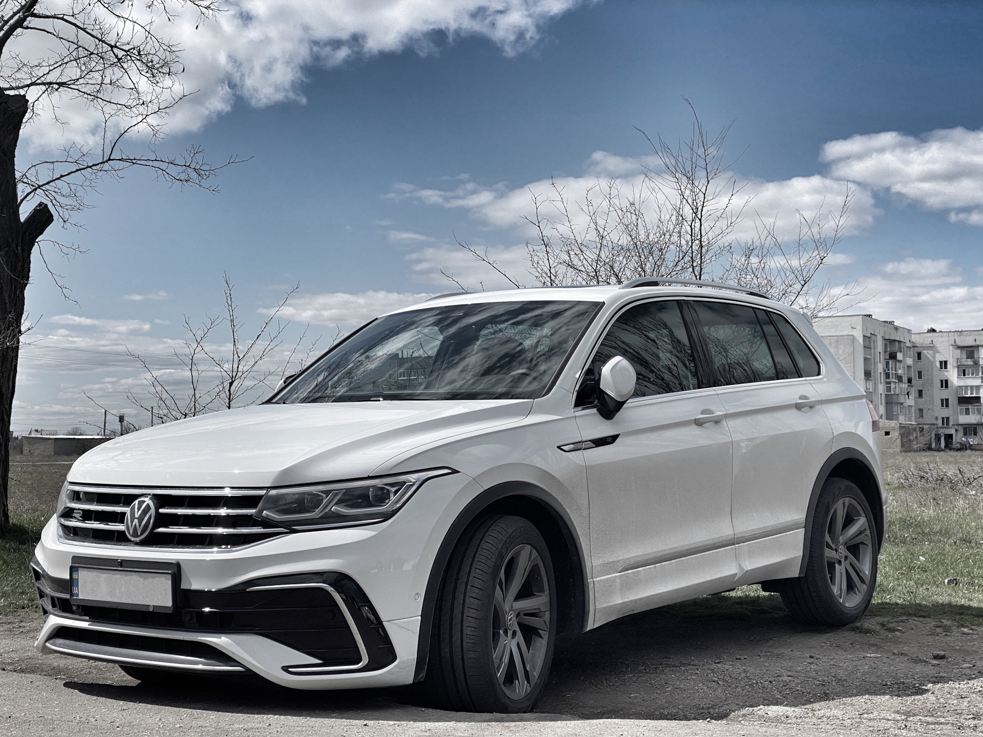 Тигуан 2 года. Volkswagen Tiguan 2021 r line. Tiguan 2021 rline. Volkswagen Tiguan 2 r-line. Новый Фольксваген Тигуан r line 2021.