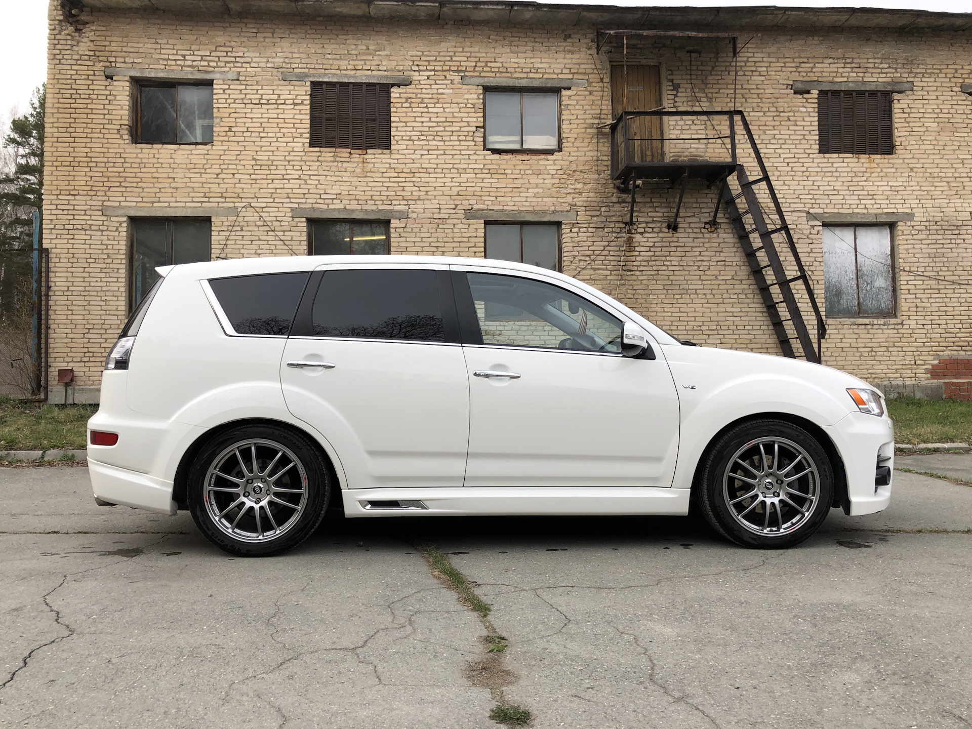 диски R19 + Занижение — Mitsubishi Outlander XL, 3 л, 2012 года ...