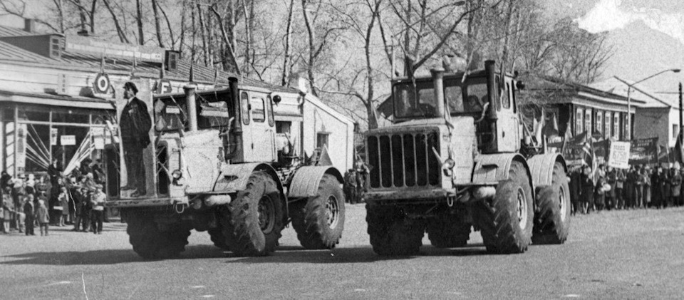 Фото в бортжурнале Кировец К-700 1973