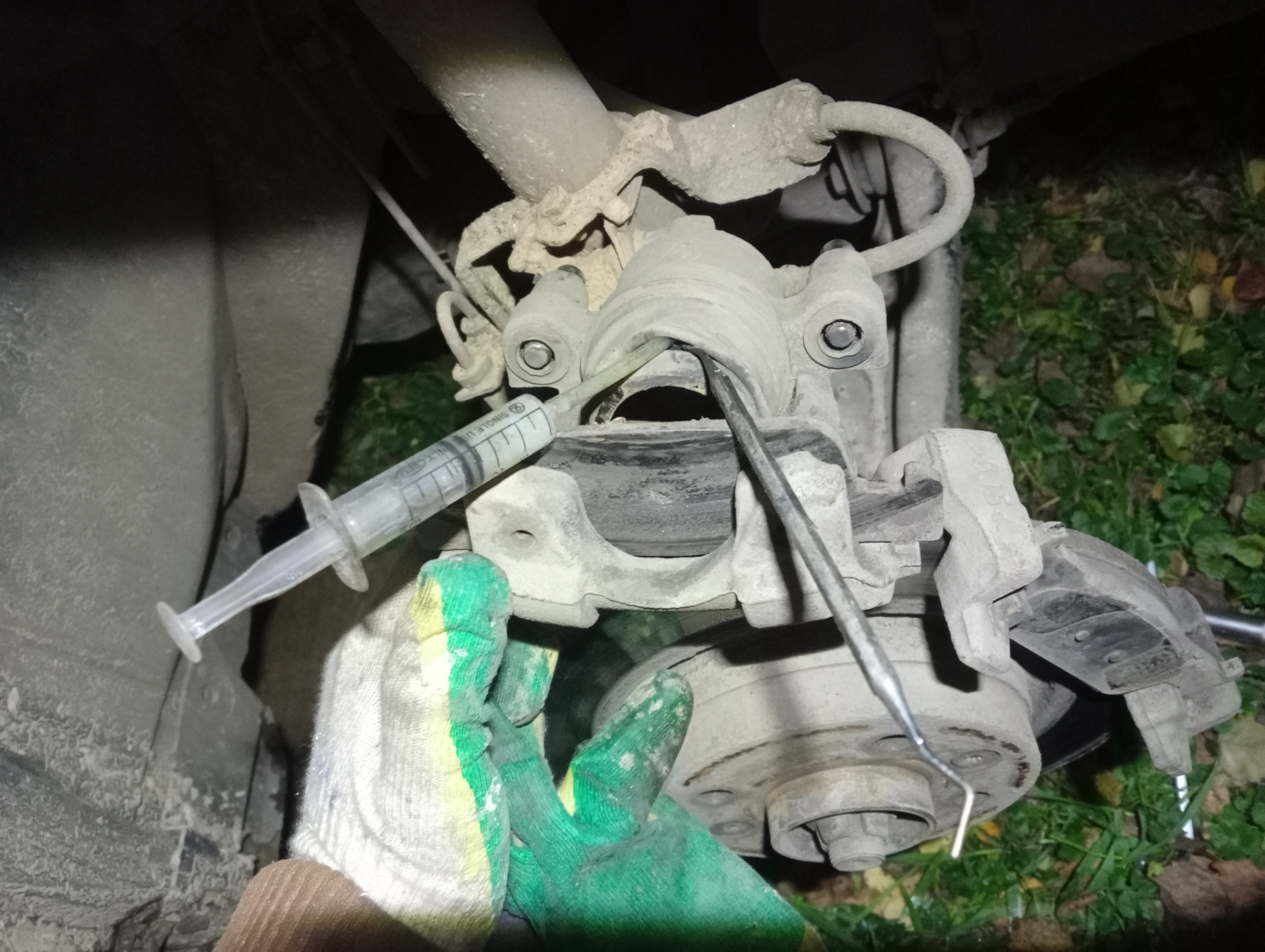 То. Замена масла, небольшой антикор, тест акб, мойка мотора — Renault ...