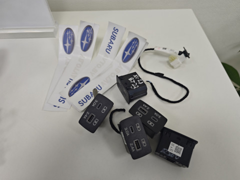 Bom_N7ang　0308 Обновление USB розеток — Subaru Levorg (VM), 1,6 л, 2018 года