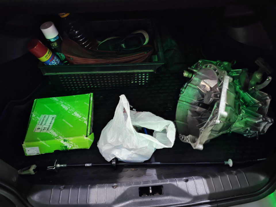 Замена сцепления и МКПП — Lada Гранта лифтбек, 1,6 л, 2018 года | визит ...