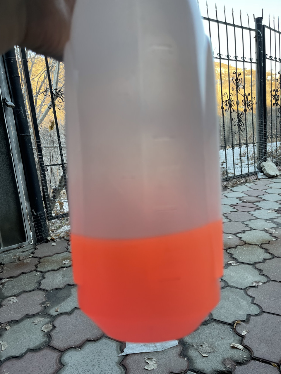 Разбавляется удобно 1 литр концентрата на 1 литр воды. Взял литровую канистру концентрата так как долить совсем ничего нужно — Chevrolet Malibu (9G)