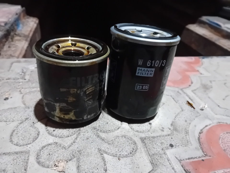На этот раз купил фильтр Mann. Он чуть длиннее предыдущего — Renault Logan Stepway. Запчасти на фото: W6103