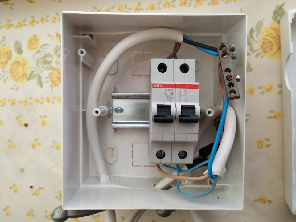 Как подключить времянку к щитку на даче. Смотреть фото Как подключить времянку к щитку на даче. Смотреть картинку Как подключить времянку к щитку на даче. Картинка про Как подключить времянку к щитку на даче. Фото Как подключить времянку к щитку на даче Как подключить времянку к щитку на даче. Смотреть фото Как подключить времянку к щитку на даче. Смотреть картинку Как подключить времянку к щитку на даче. Картинка про Как подключить времянку к щитку на даче. Фото Как подключить времянку к щитку на даче