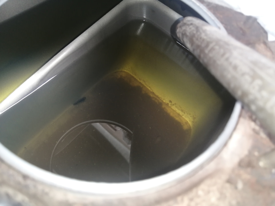 A0AAAgIUe A 960 Митсубиси аутлендер как открыть бензобак