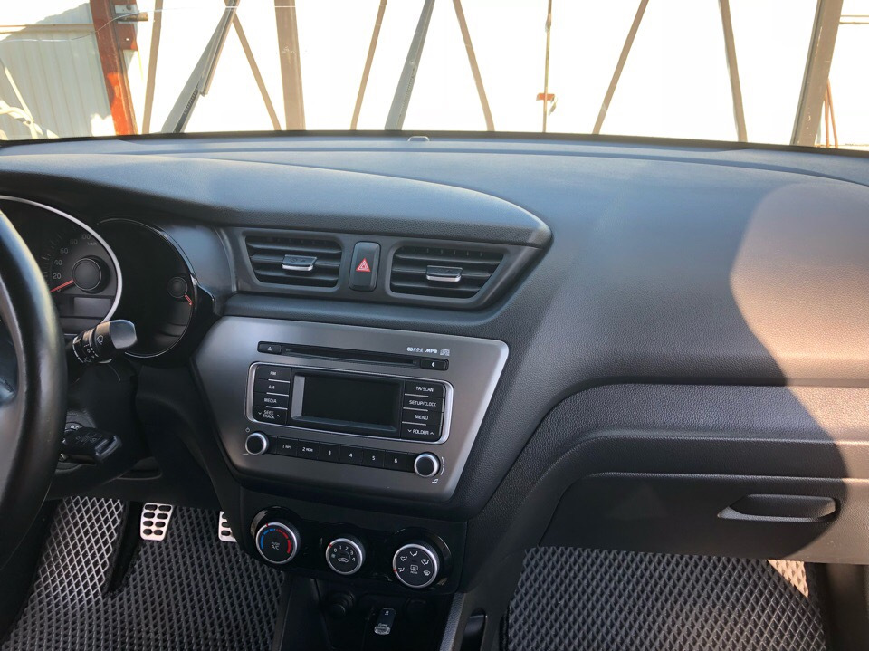 тот самый эффект, который мне по душе. — KIA Rio (3G)