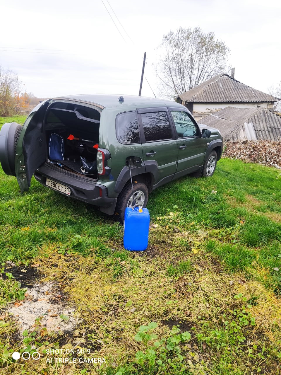 Работа в деревне, как всегда машина помогла. — Lada Niva Travel, 1,6 л,  2021 года | просто так | DRIVE2