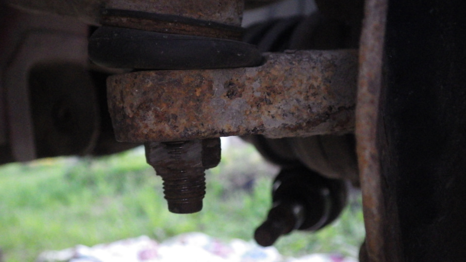 Что делать если не откручивается гайка рулевого наконечника. — Suzuki ...