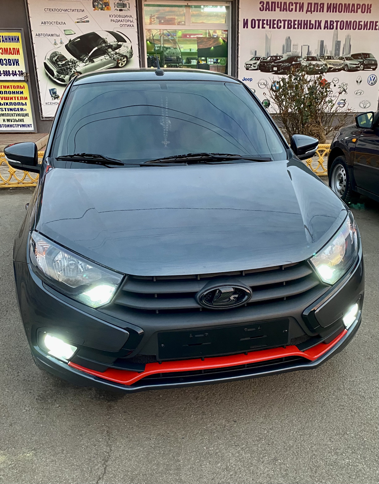 Хорошие лампы LED линзы! — Lada Гранта Лифтбек (2G), 1,6 л, 2018 года ...