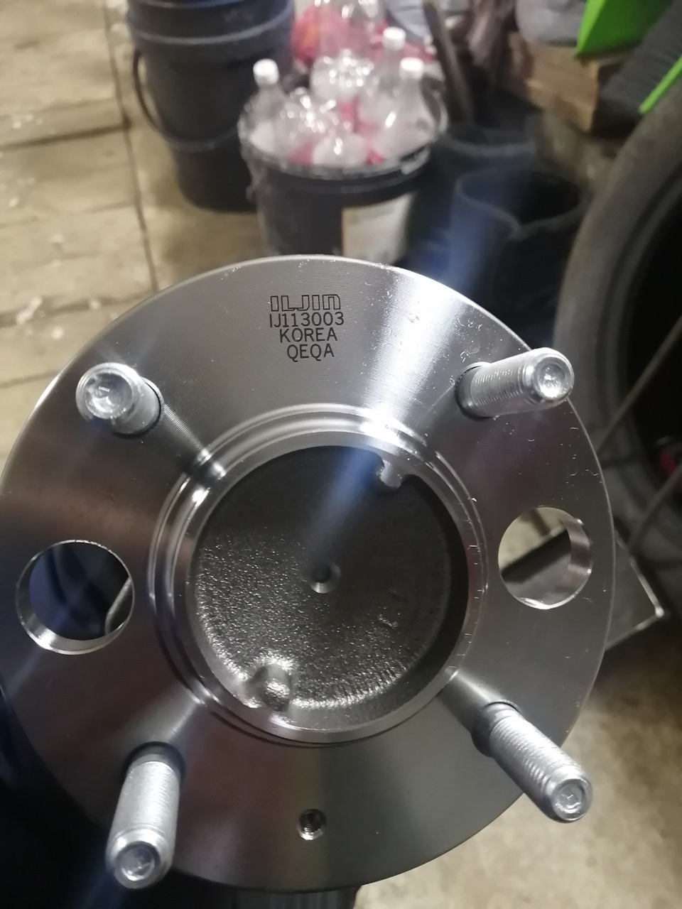 Задняя правая ступица — Hyundai Sonata IV (EF), 2 л, 2006 года ...