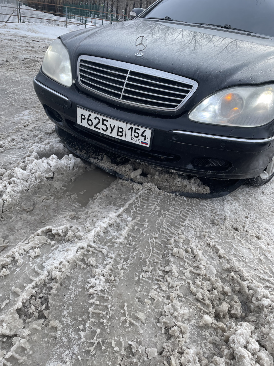 Плохие дороги Сибири не щадят никого — Mercedes-Benz S-Class (W220), 5 л,  2001 года | поломка | DRIVE2