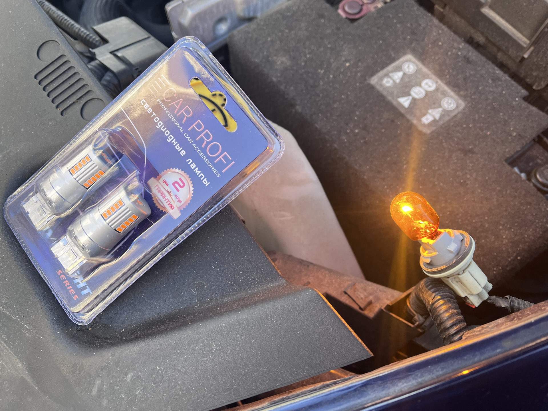 Жёлтые светодиодные лампы WY21W CAN BUS в поворотник (ВИДЕО) — Jeep ...