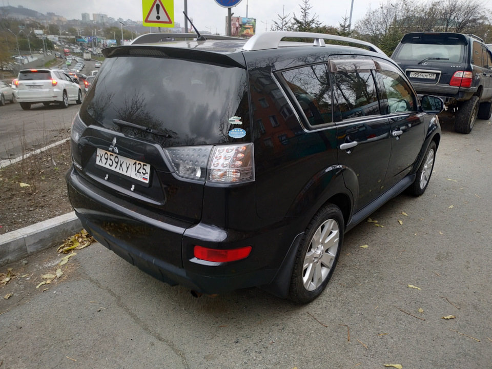 Фото в бортжурнале Mitsubishi Outlander XL