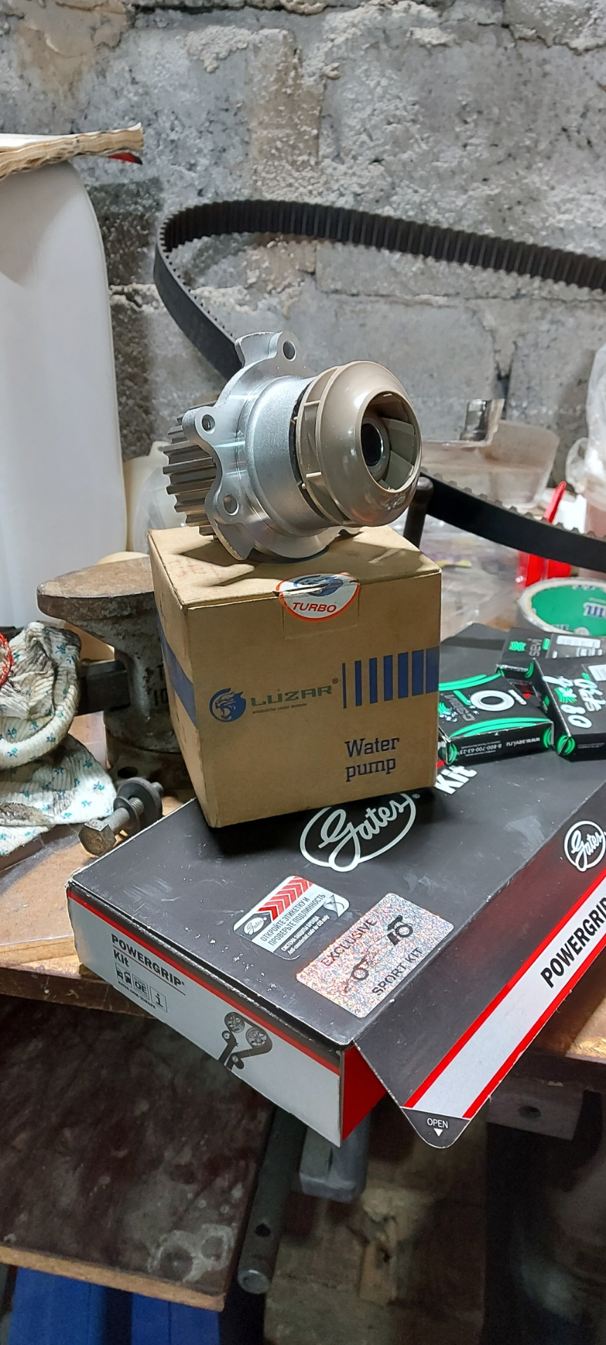 Замена ремня ГРМ и помпы — LADA 21124, 1,6 л., 2007 года | плановое ТО ...