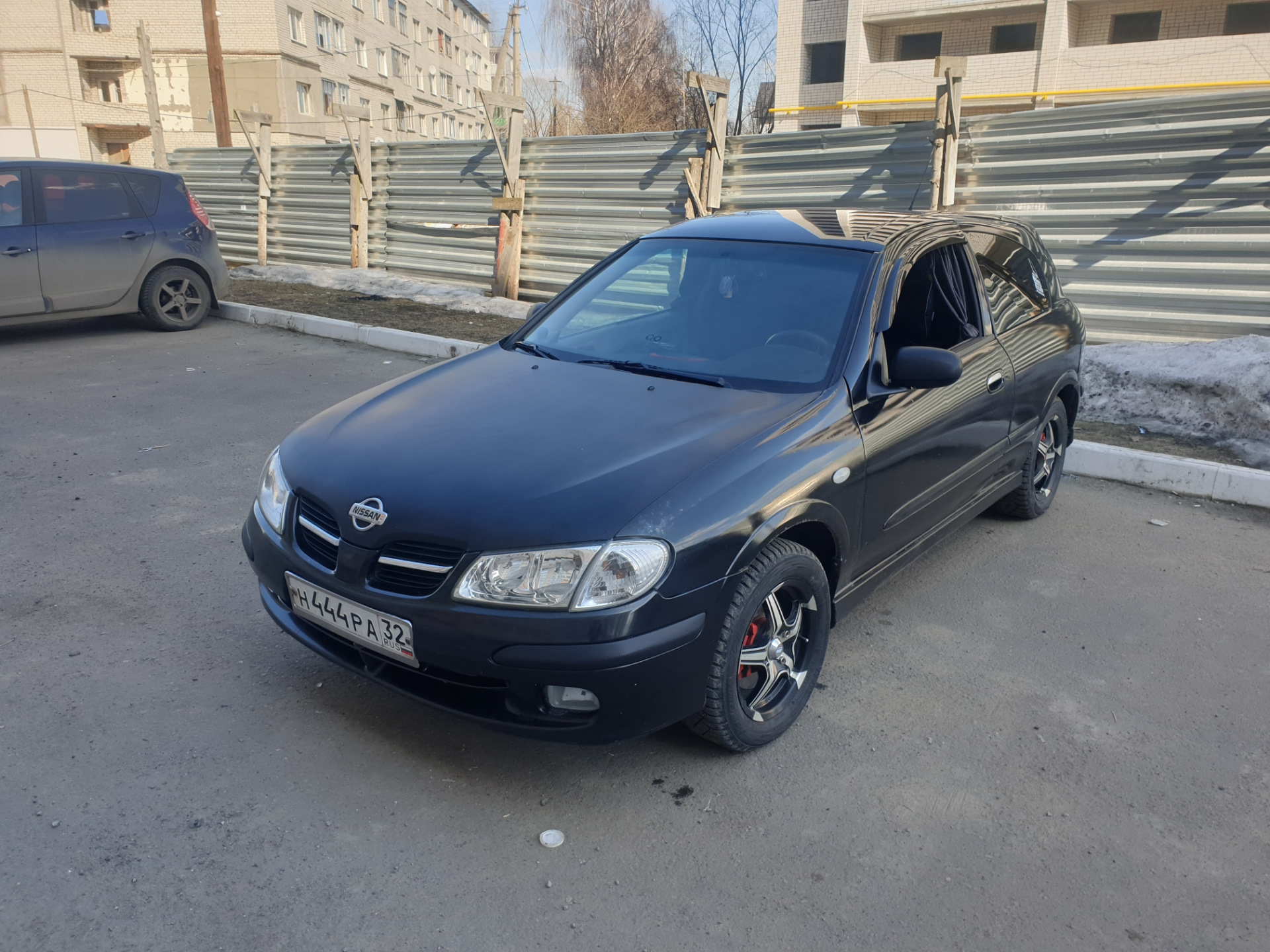 Купить Nissan Almera 2001 Года