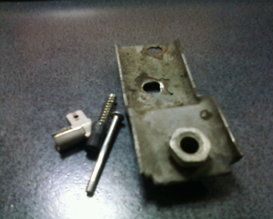 к-качество (концевик ручника) — ЗАЗ 1102, 1,1 л, 1993 года | своими ...