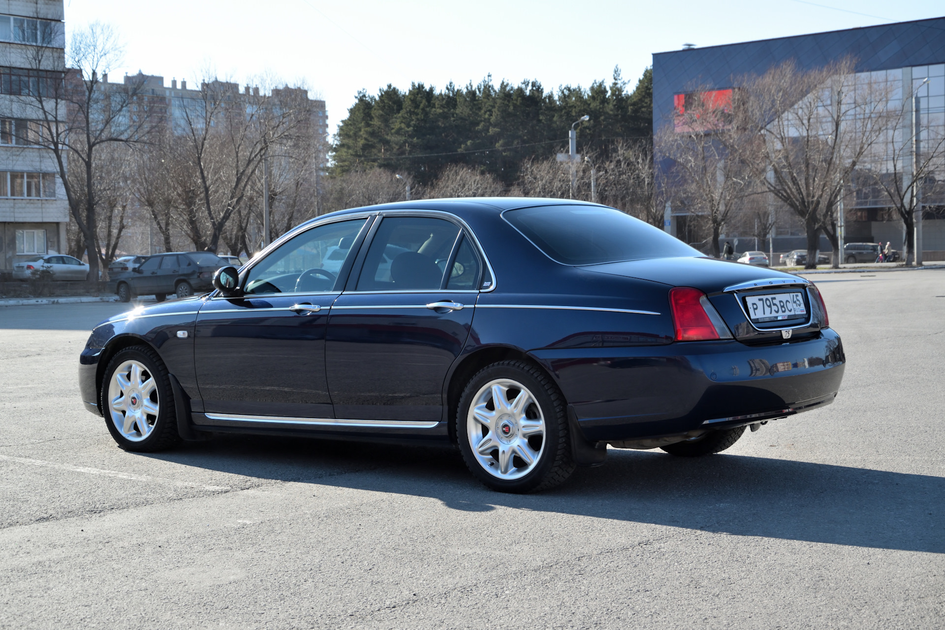 Отзывы 75. Ровер 75 синий. Ровер 75 Рестайлинг синий. Ровер 75 темно синий. Rover 75 2005 синий.