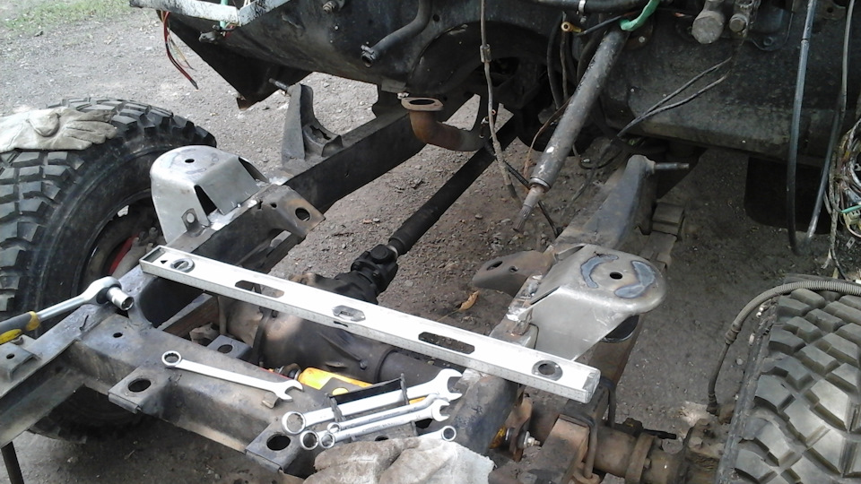 Переделка на пружинную подвеску началась — УАЗ 469, 2,5 л, 1985 года ...