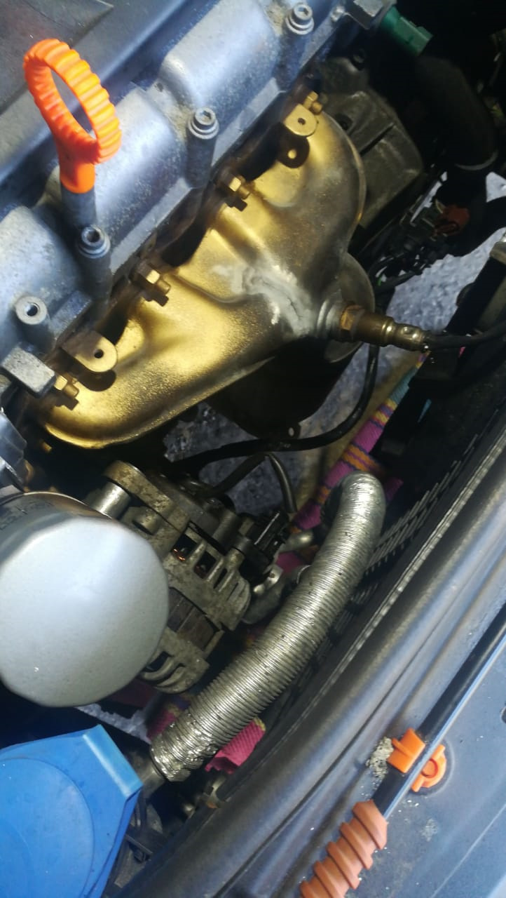 Трещина в выпускном коллекторе, CFNA 1,6 — Volkswagen Polo Sedan, 1,6 л ...