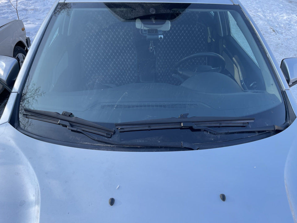 Стеклоочистители на зиму и лето — Lada Vesta SW Cross, 1,6 л, 2020 года ...