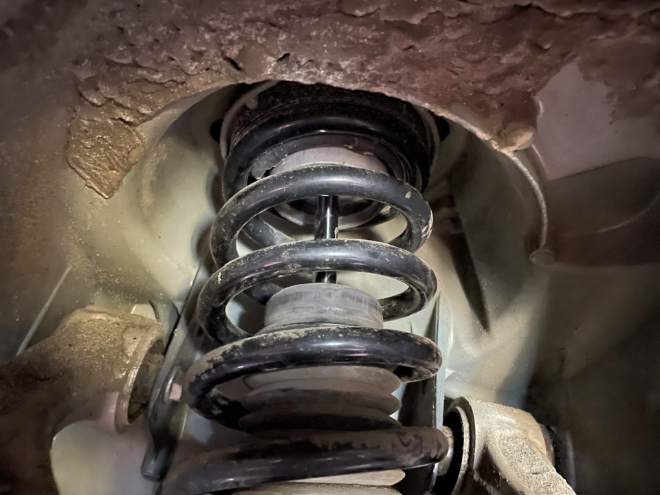 «Скрип телеги» передней подвески. — Mercedes-Benz GLC (X253), 2 л, 2016 ...