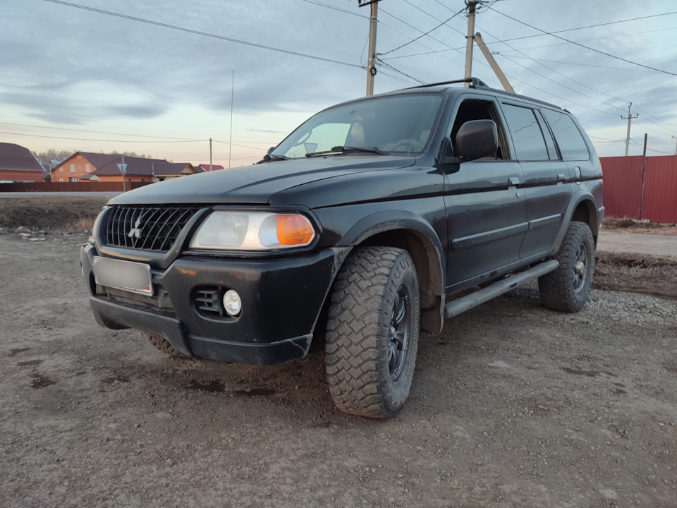 Вкусненько смотрится — Mitsubishi Montero Sport (1G)