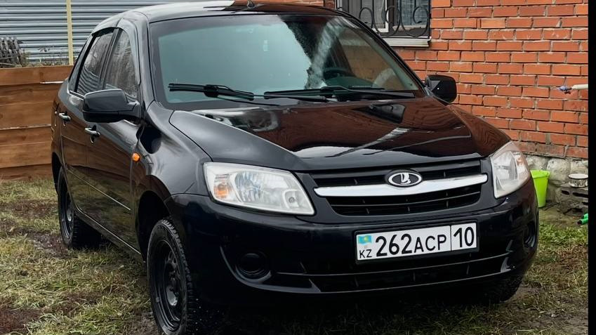 Lada Granta Опер