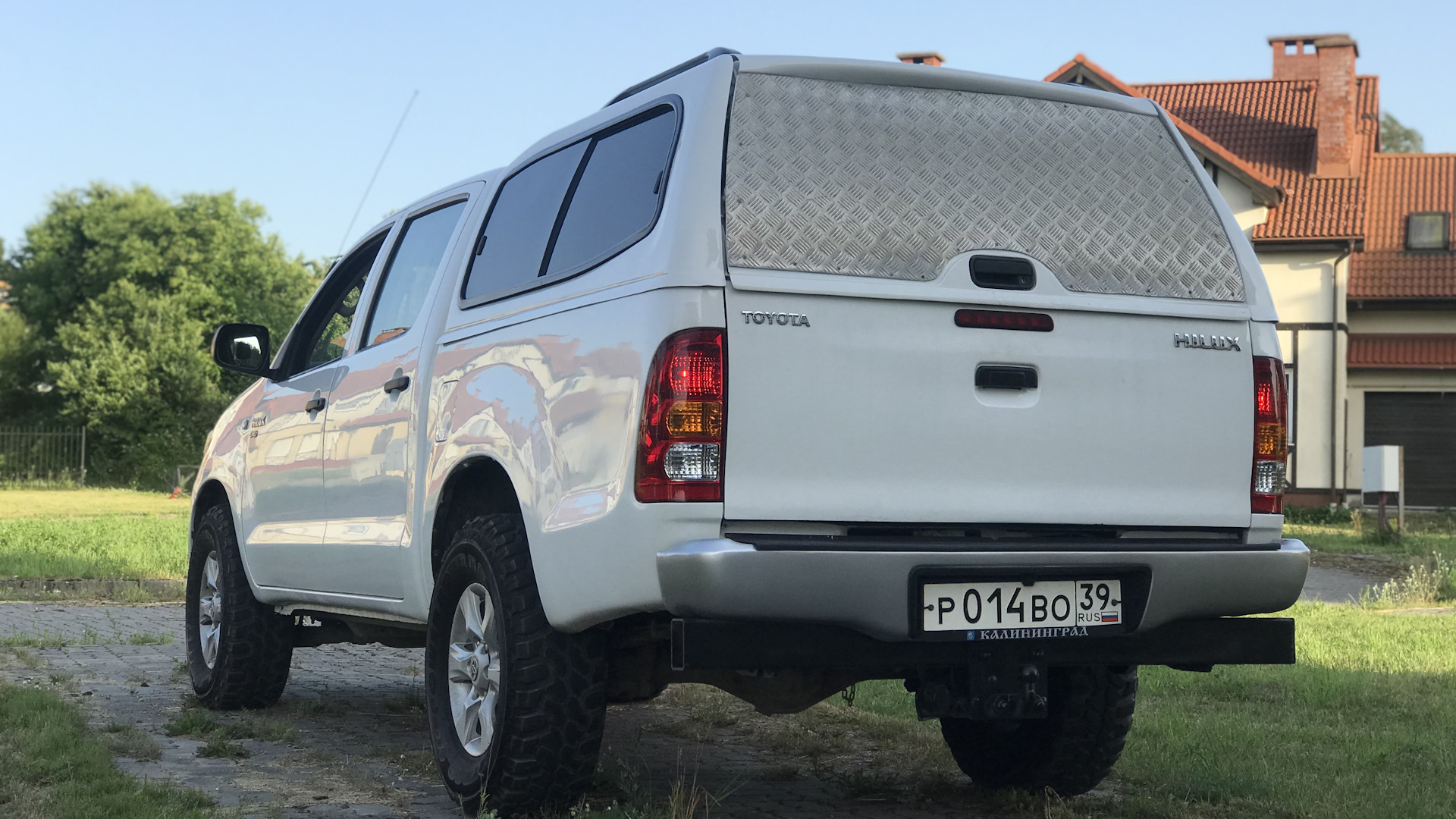 Toyota Hilux (7G) 2.5 дизельный 2007 | Toyota Hilux снежок на DRIVE2