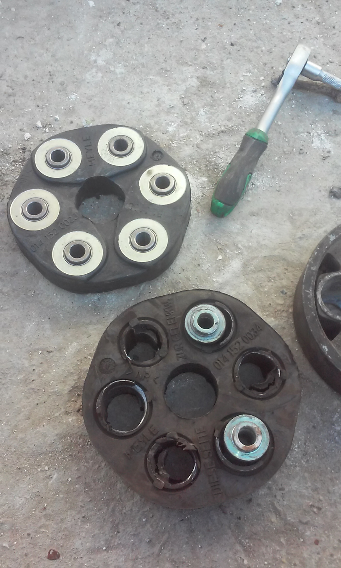 Эластичная муфта мерседес. Эластичная муфта а 124 410 10 15 параметры. Муфта кардана мерседес 190. Эластичная муфта мерседес. Ремкомплект фрикцион мерседес 124.