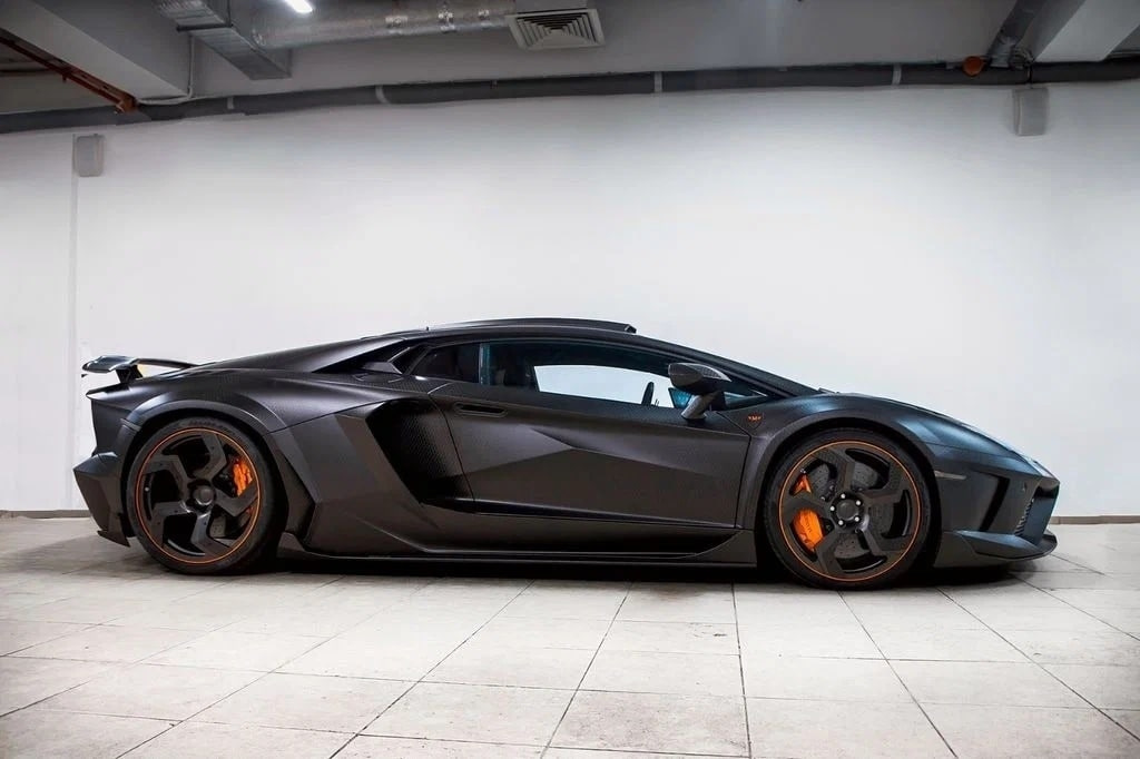 Lamborghini Aventador Mansory Carbonado