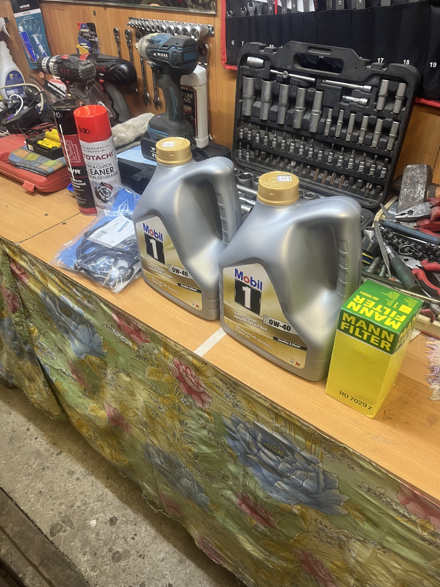 Запотевание клапанной крышки — Audi A6 (C7), 2,8 л, 2012 года ...