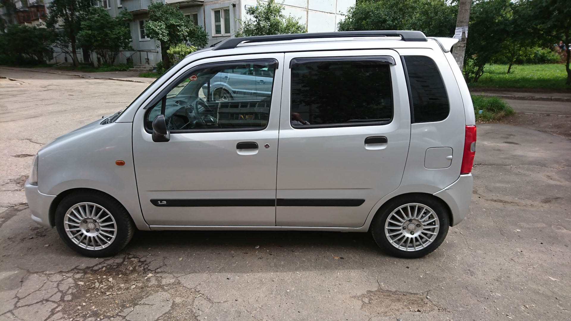 Suzuki Wagon r 2