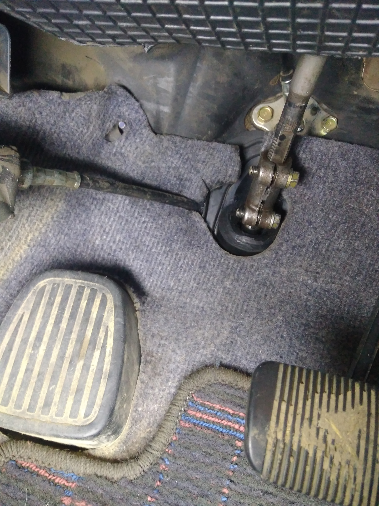 Восстановление пыльника рулевой колонки — Toyota Town Ace Noah, 2 л ...