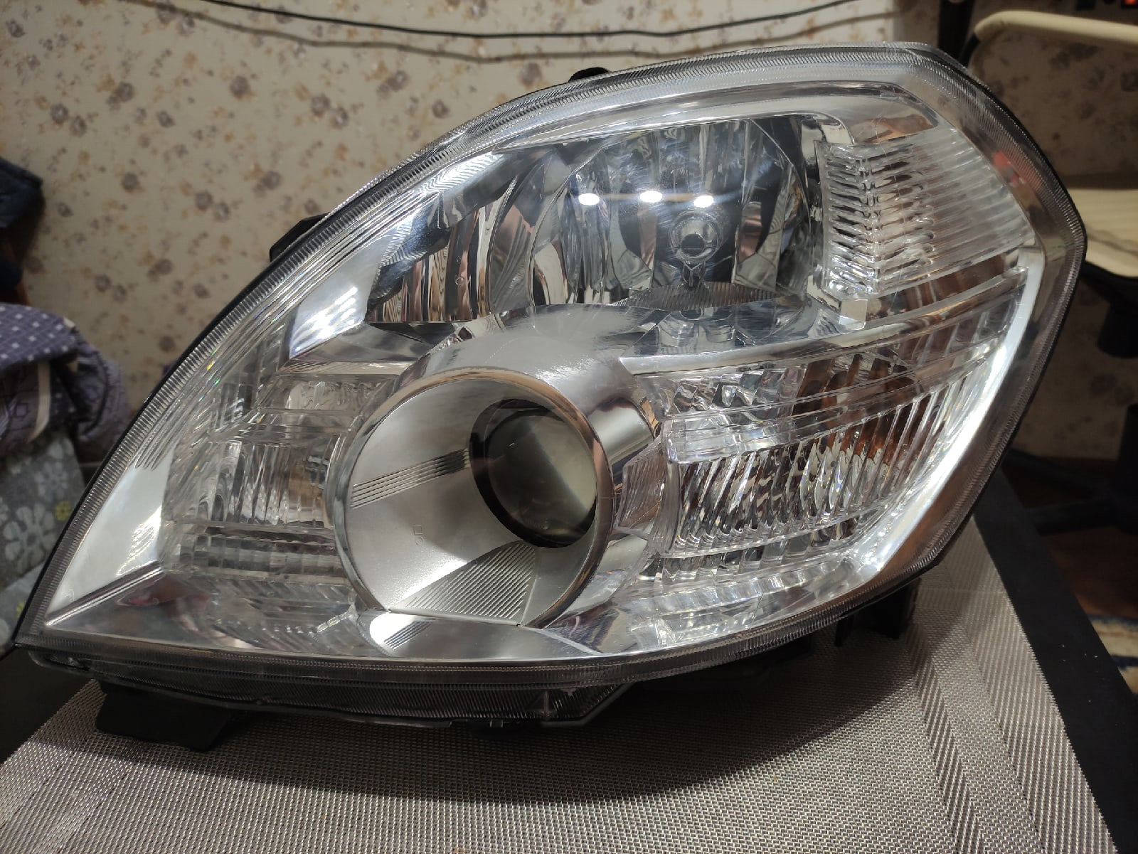 Замена стекла фары Teana J31 — Nissan Teana (J31), 2,3 л, 2007 года ...
