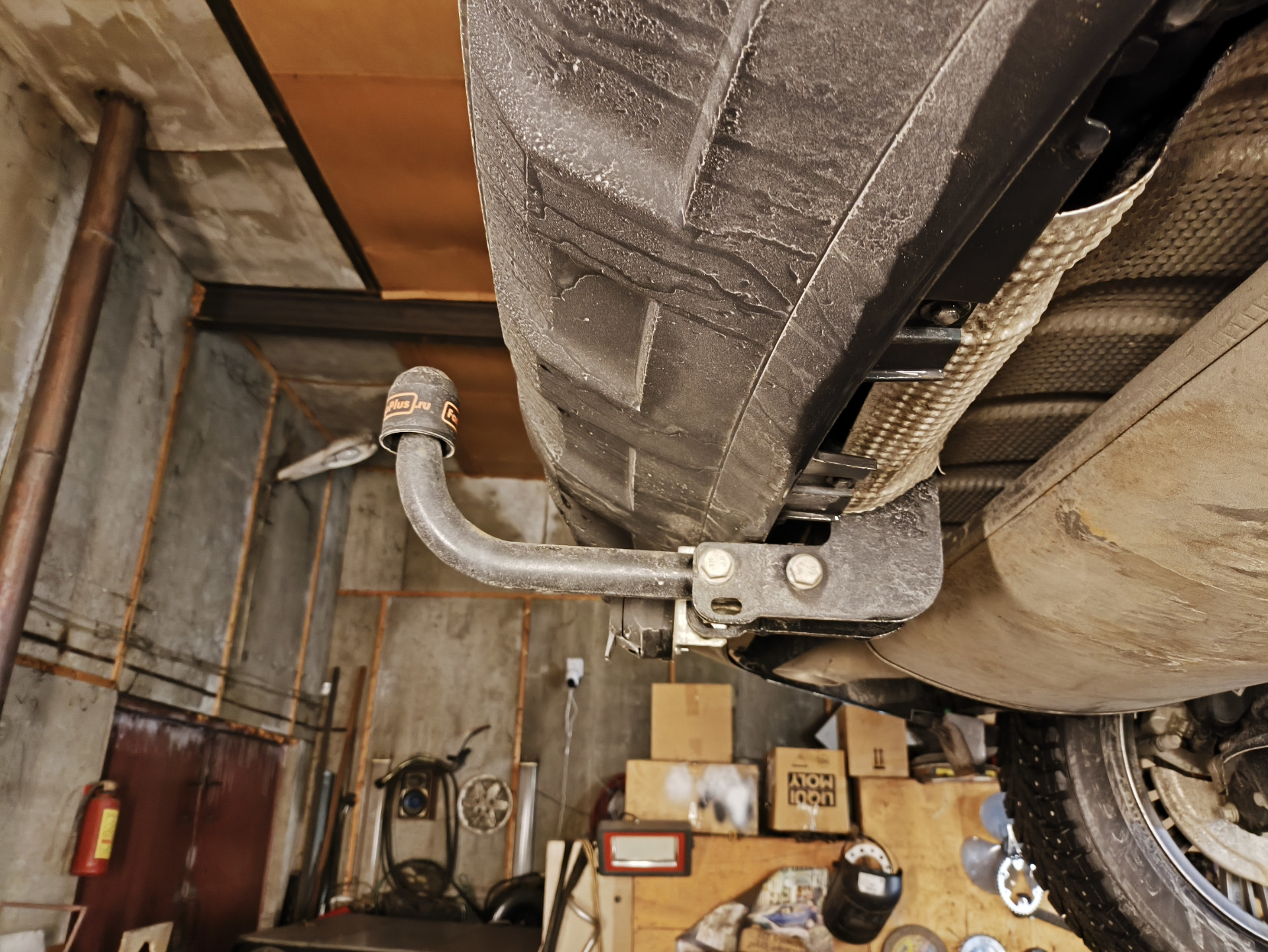 Установка фаркопа в СПб — Geely Monjaro, 2 л, 2023 года | аксессуары ...