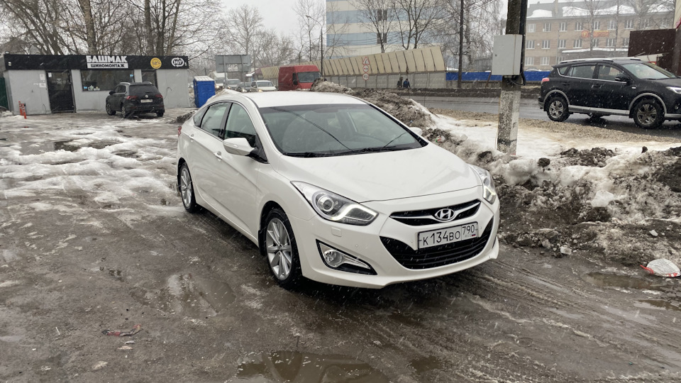 Проблема с камерой заднего вида — Hyundai i40, 2 л, 2013 года ...