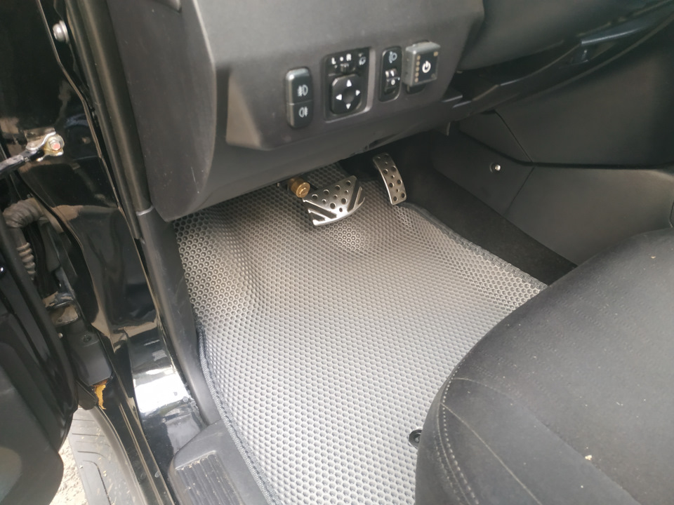 Фото в бортжурнале Mitsubishi Pajero (4G)