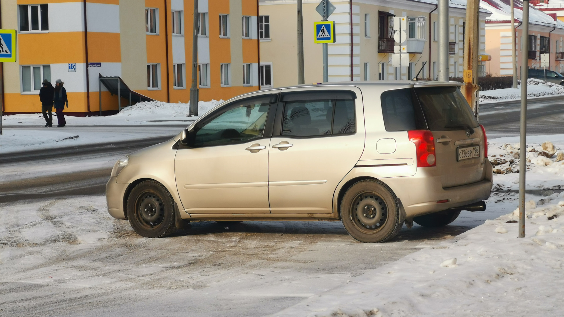 Тойота Раум Урванов Андрей Ильич 126 регион