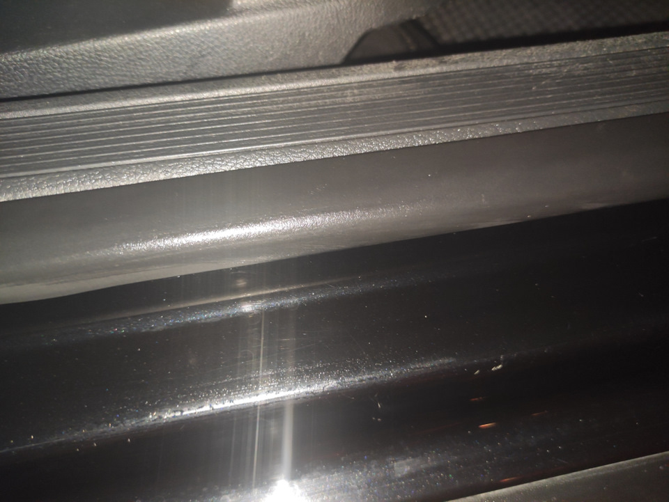 Порог 1 — Volkswagen Passat B6