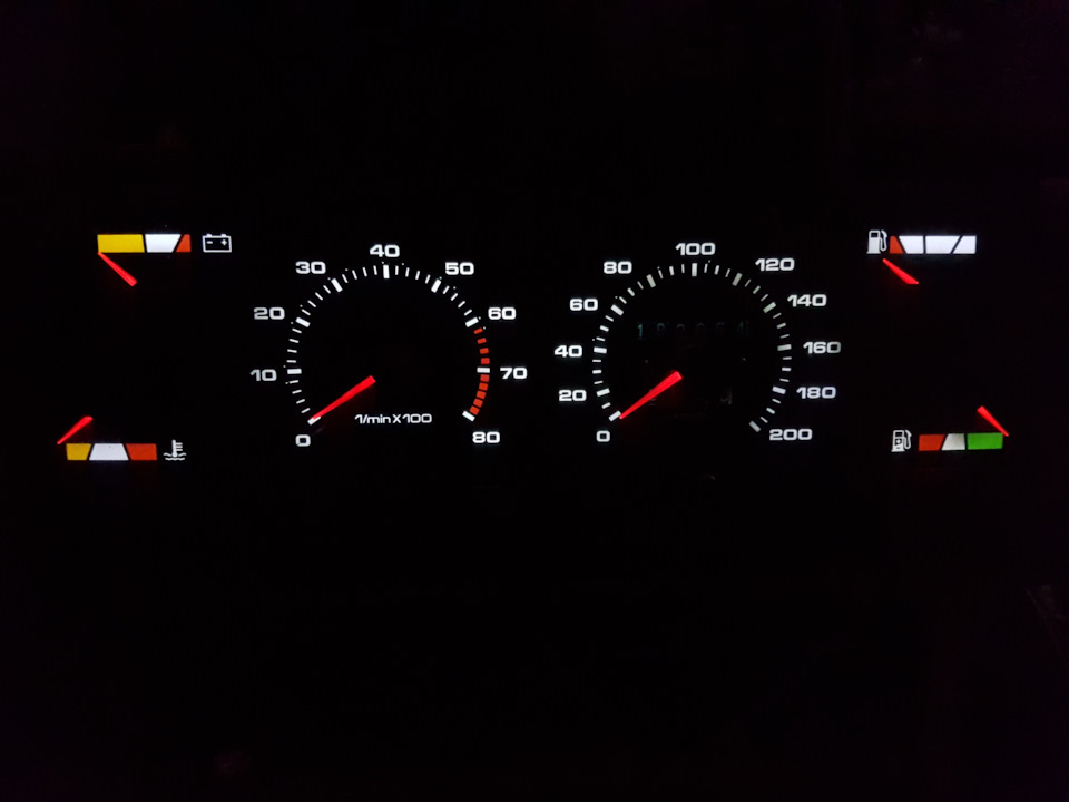 Двухцветная подсветка кнопок для ВАЗ 2108, АЗЛК 2141 и подобных ...