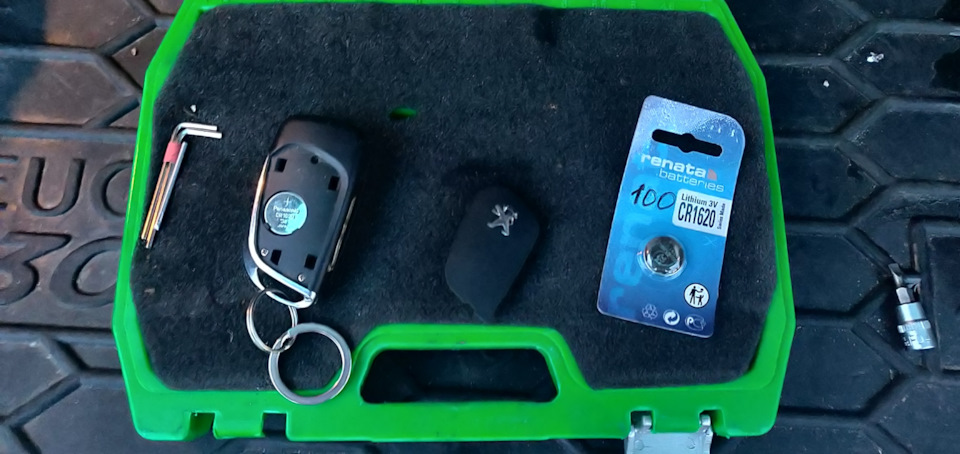 Замена дворников+батарейка в пульте+LED(скоро) — Peugeot 308 SW (1G), 1 ...