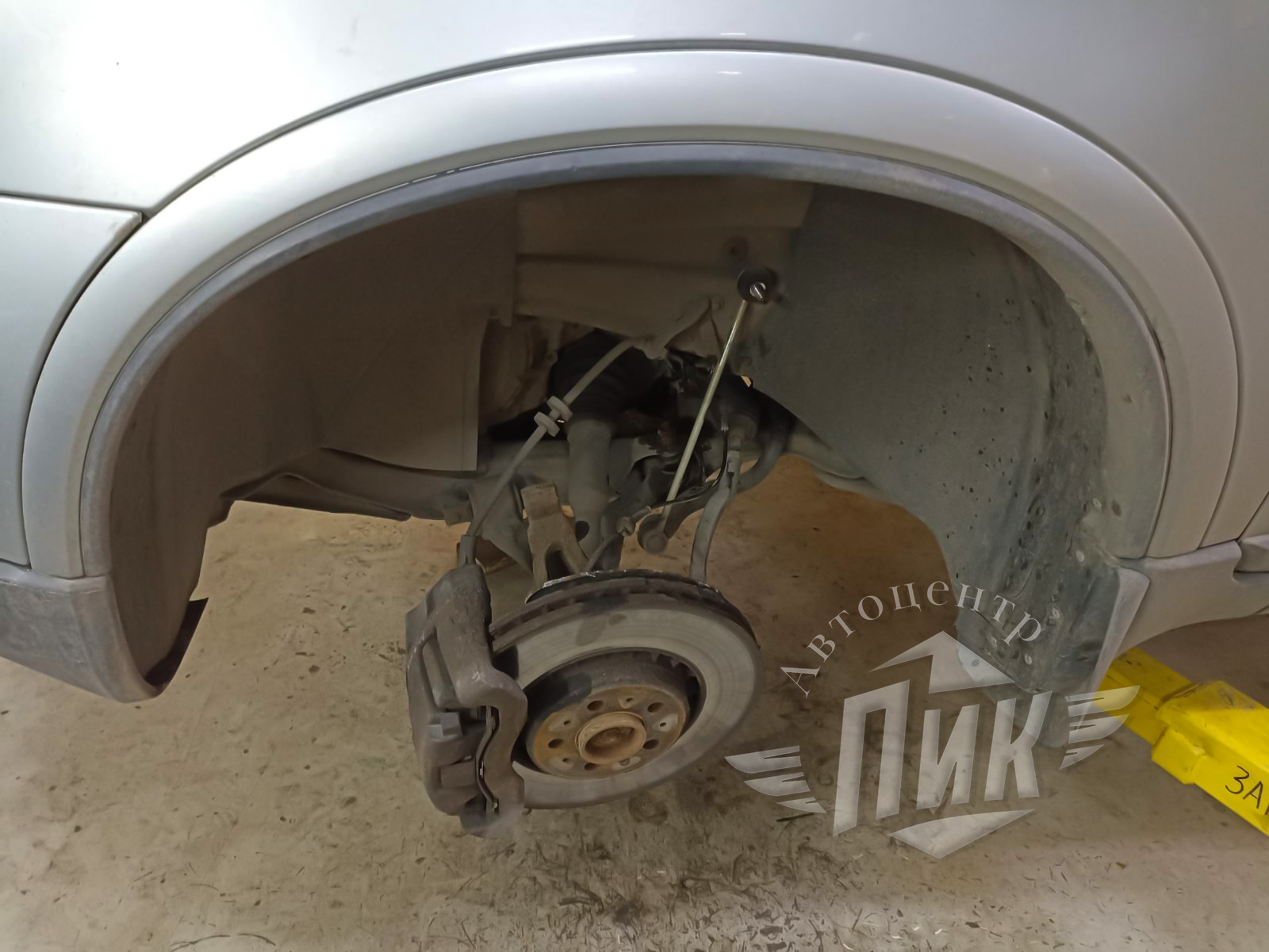 Замена передних амортизаторов Вольво ХС90 — Автоцентр ПИК на DRIVE2
