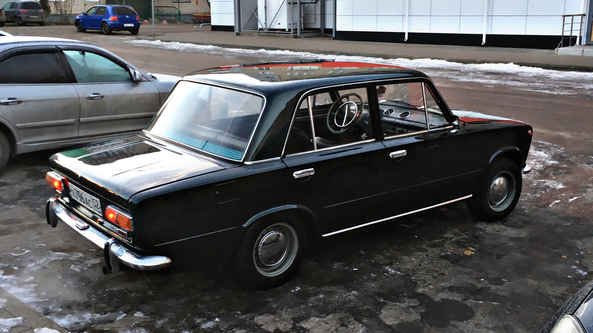 Lada 2101 1.5 бензиновый 1974 | Oxford Green Metallic324 на DRIVE2