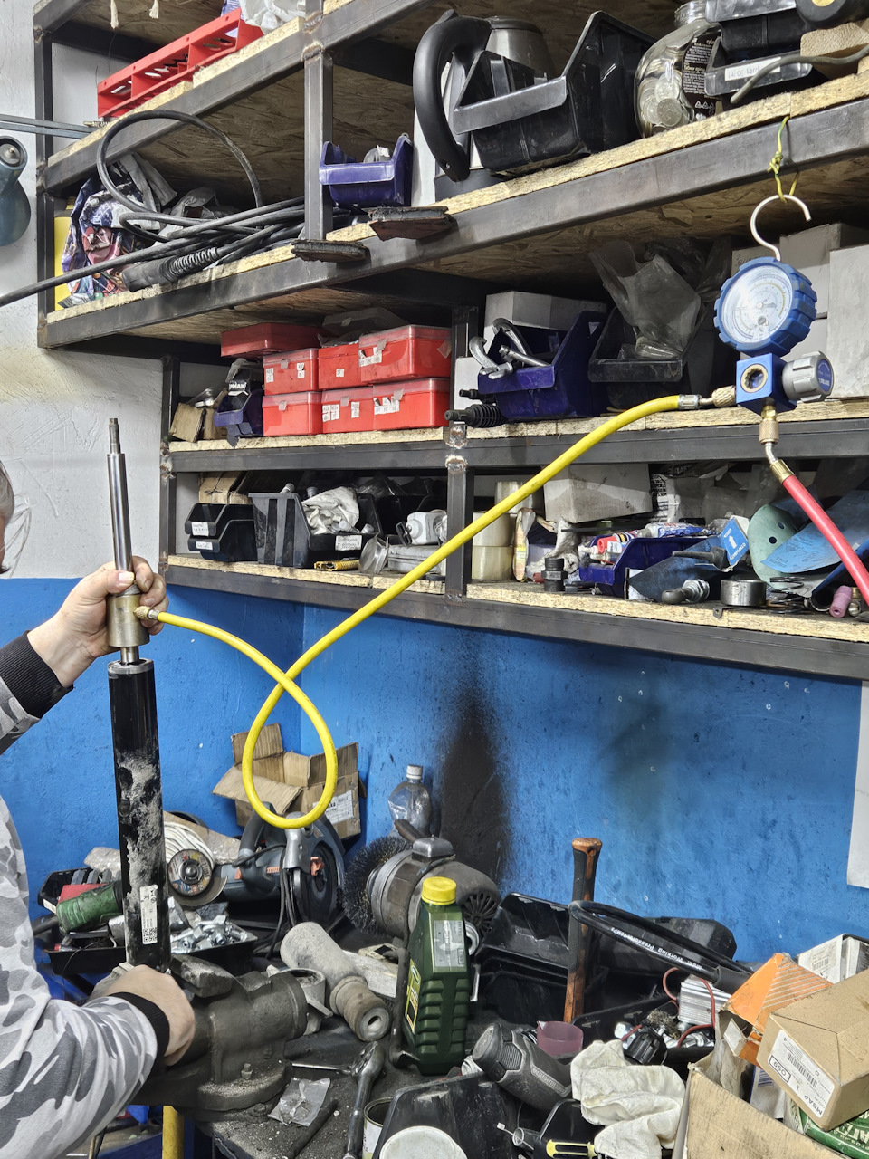 Стук задних амортизаторов. КИТАЙЦЫ не доливают масло! — Voyah Free, 1,5 ...