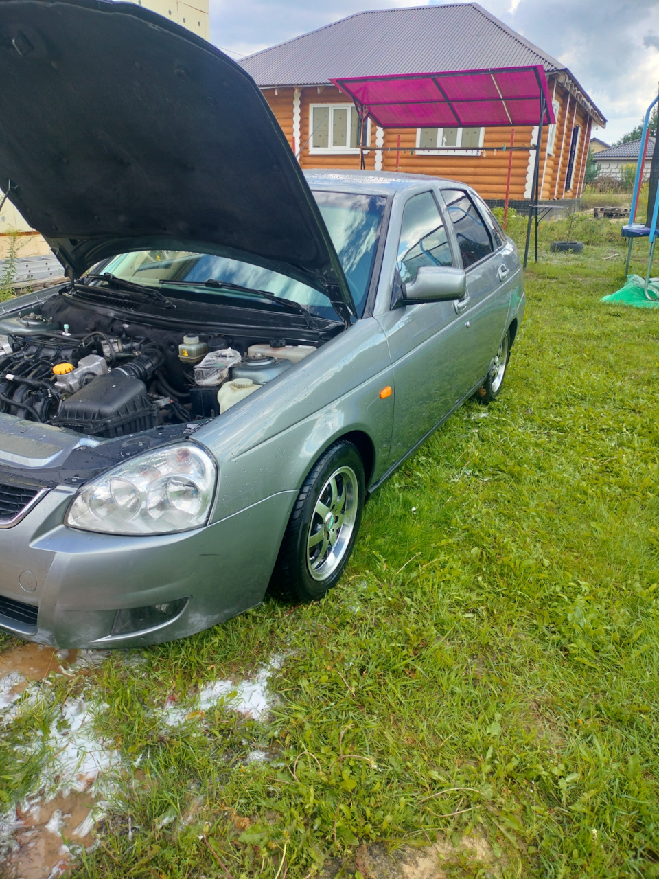 Почему приора запускается. Предохранитель корректора фар приора. Реле аварийки приора 1. Реле дворников гранта люкс. Почему приора запускается.