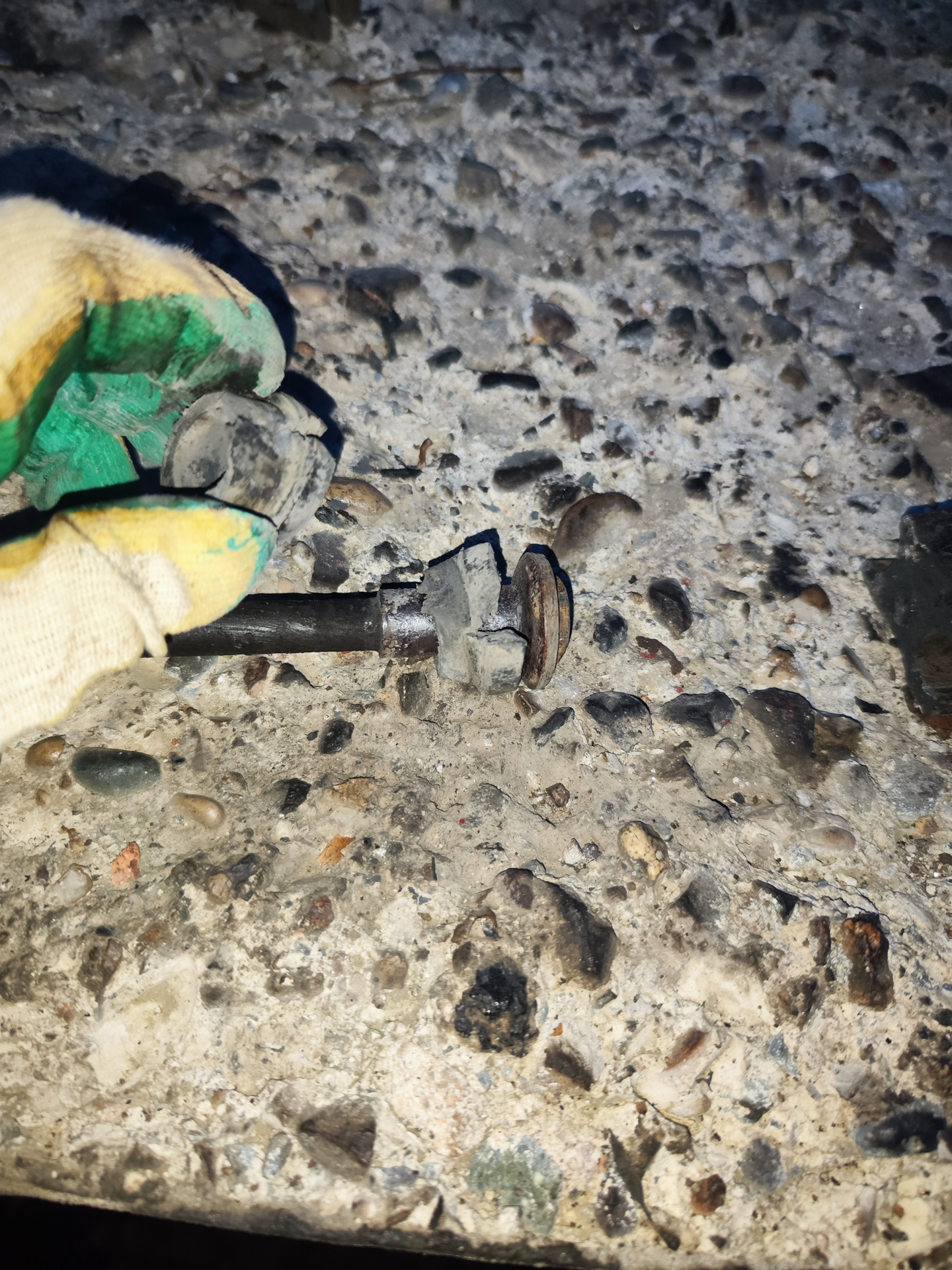 Опять замена нижних резинок амортизатора заднего правого, что за ...