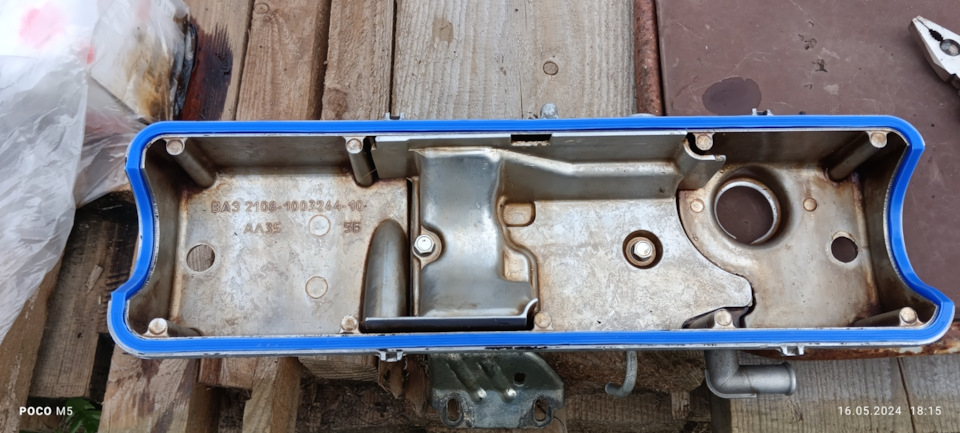 Клапанная крышка с новой прокладкой — Lada Гранта Лифтбек (2G)